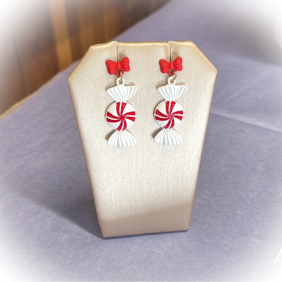 💕Fun Christmas Candy Earrings Holiday Season💕 - Picture 4 of 4
